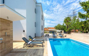 Stunning apartment in Malinska with Outdoor swimming pool and WiFi
